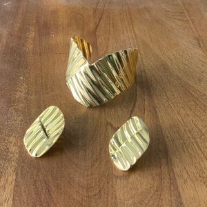 Vintage Gold Textured Cuff Bracelet and Earrings Set